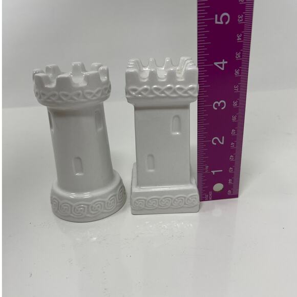 Russ Berrie Salt and Pepper Set White Castle Towers - Picture 2 of 3